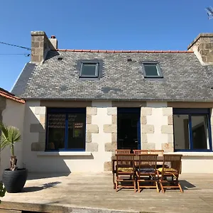 Vakantiehuis Ker Moumousse - Maison Bretonne, Elegante, Conviviale, 5 Min 