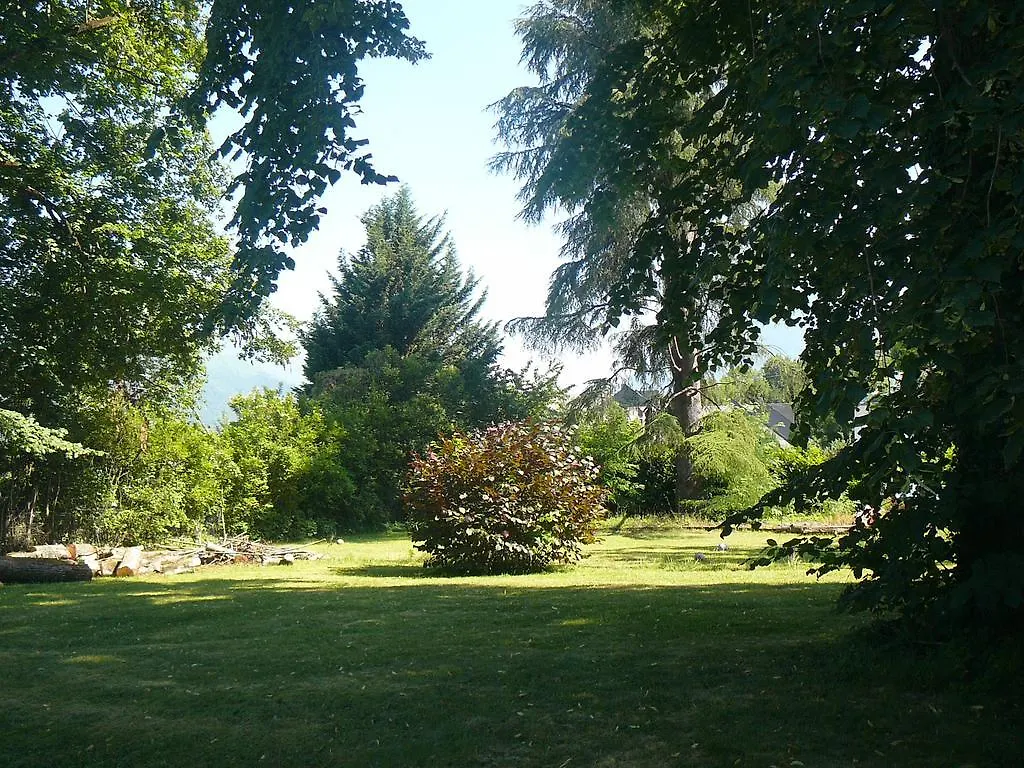 B&B La Grange De Thalie. Argeles-Gazost Bed & Breakfast